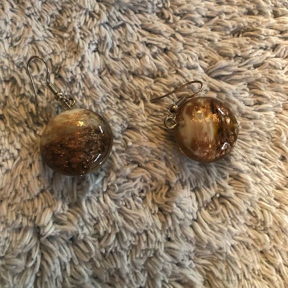 Handmade resin earrings - Picture 5 of 7